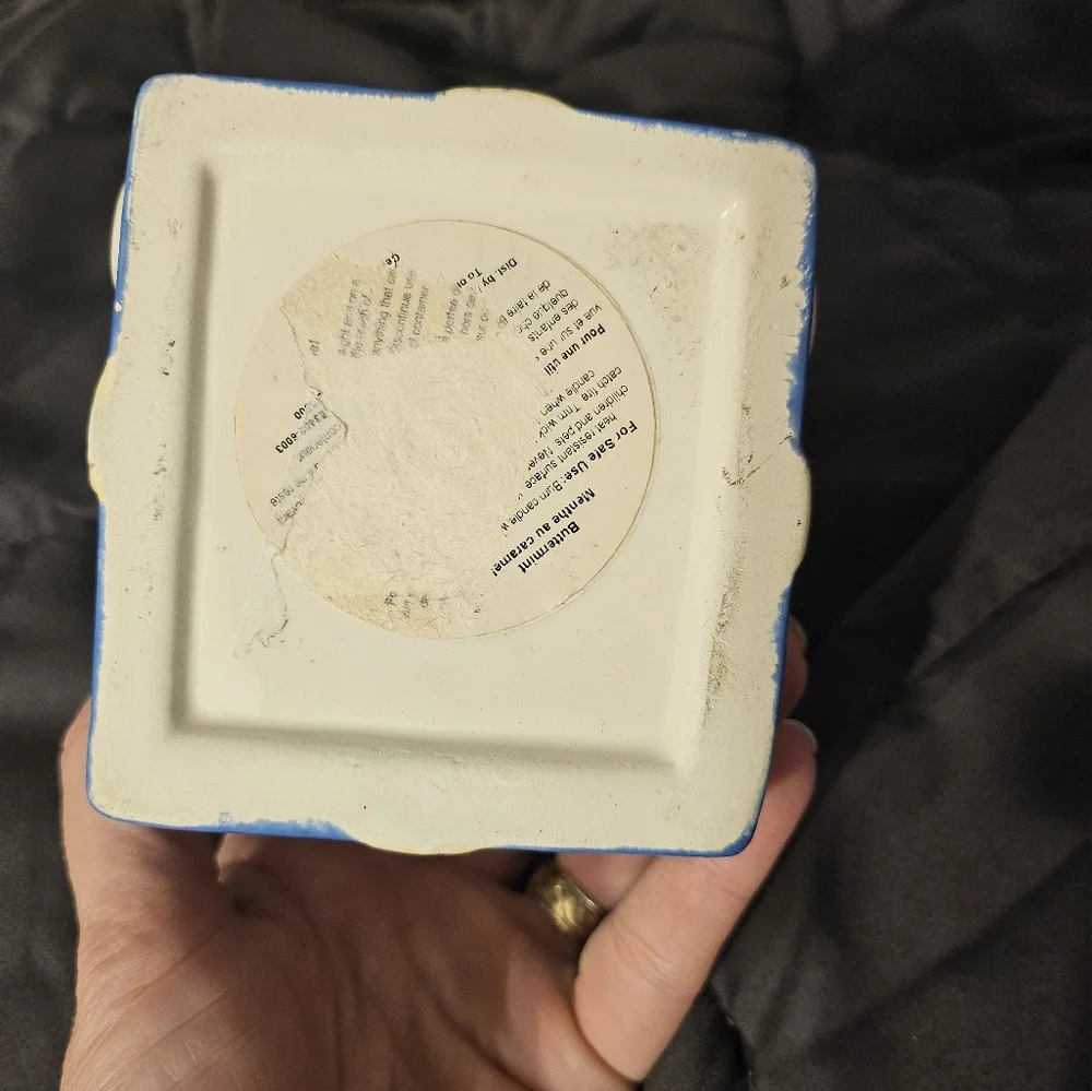 Vintage‎ Ceramic Decoration Christmas Candles (1 missing The Top)